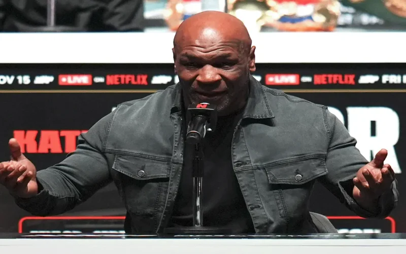 مواجهة قوية.. تايسون يتلقى عرضًا للنزال ضد أسطورة MMA